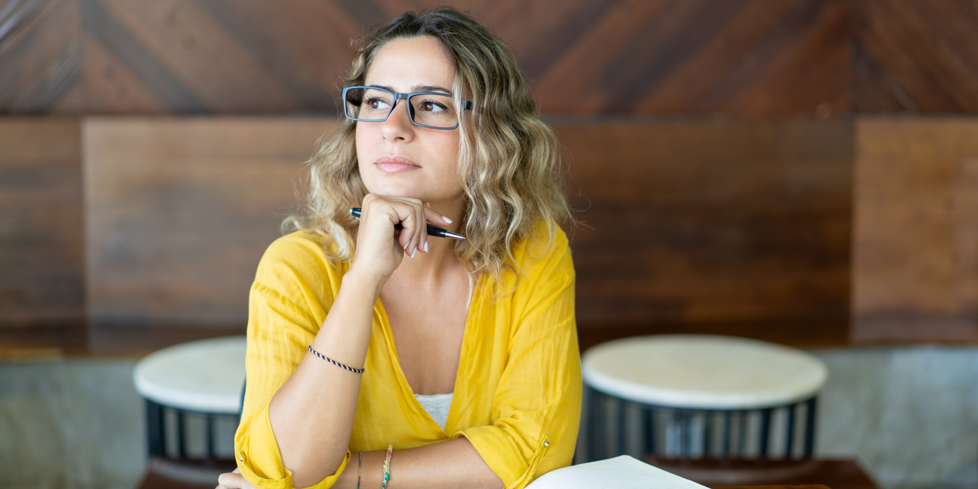 A woman wondering "what should I know before abortion"